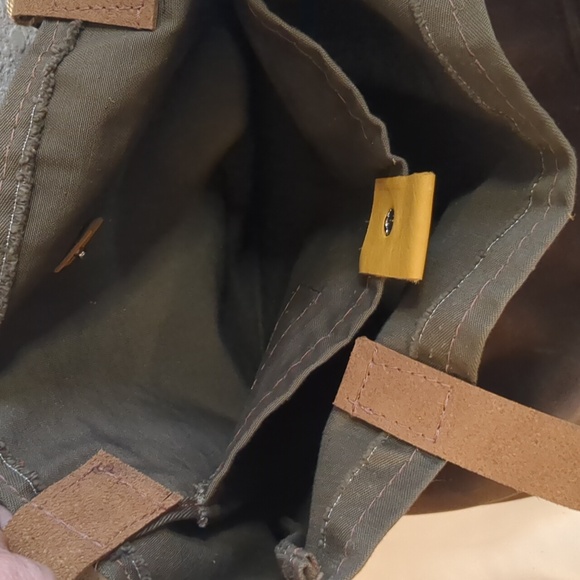 Tote - Picture 8 of 8